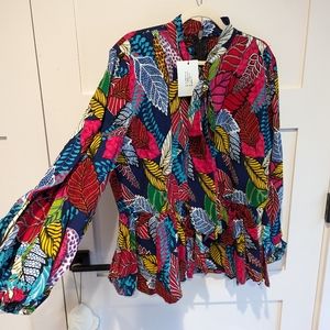Beautiful new with tags Mae Otti blouse Size XXL
